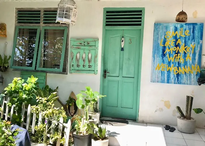 Guest house Kubu Monkey Seminyak (Bali)